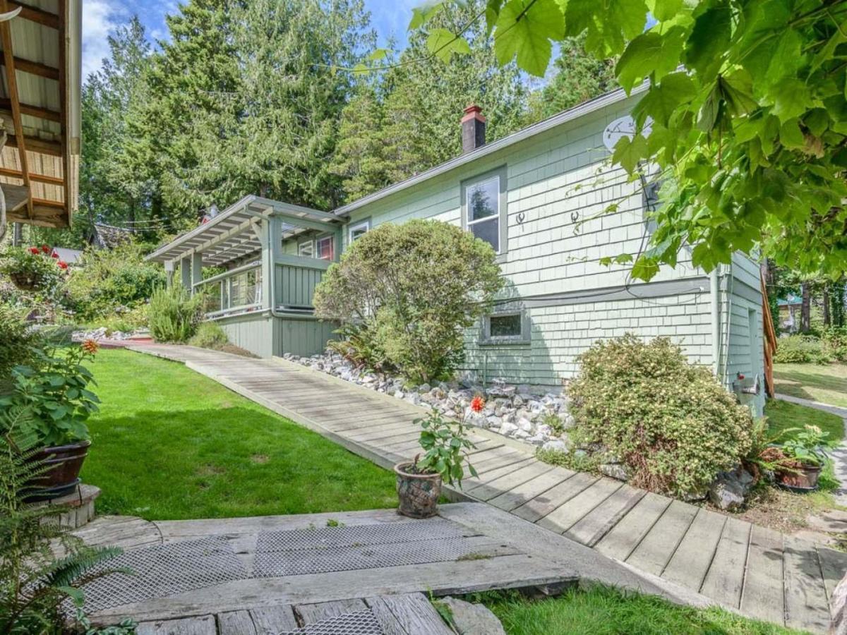 Hotel Woods End Landing Bamfield Exterior foto