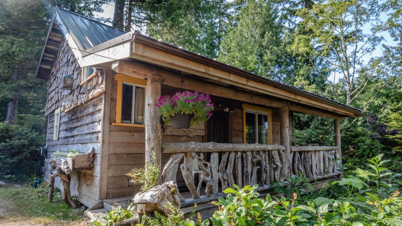 Hotel Woods End Landing Bamfield Exterior foto