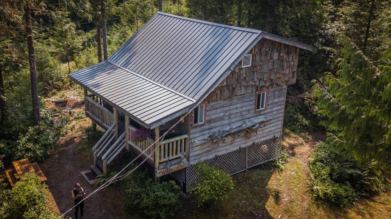 Hotel Woods End Landing Bamfield Exterior foto