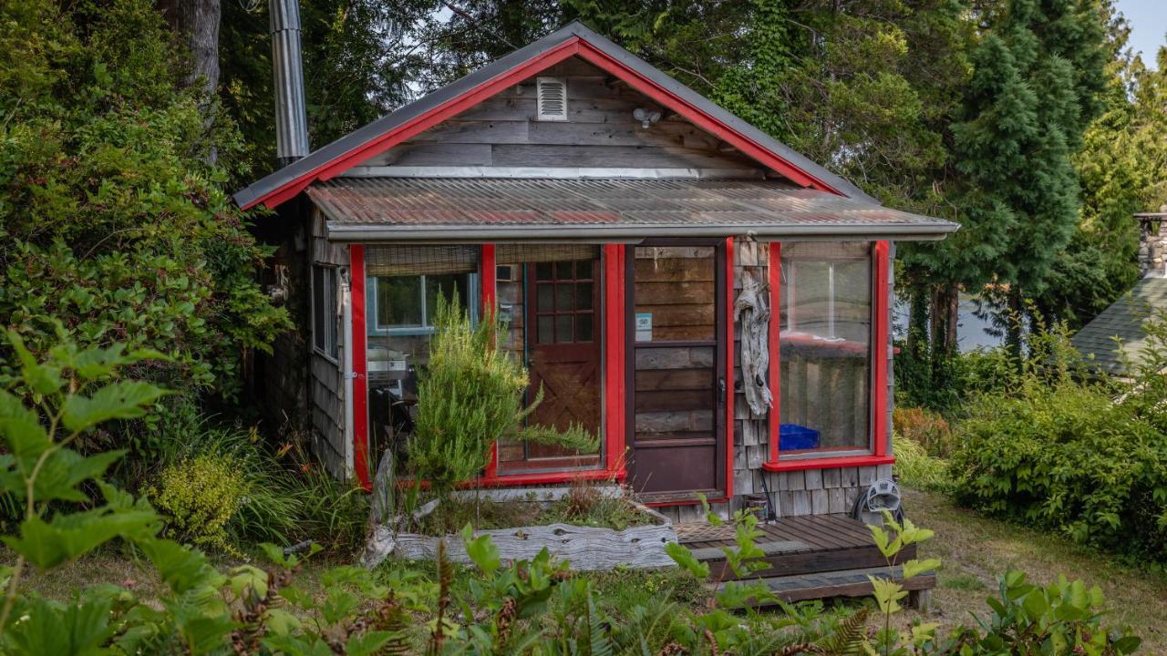 Hotel Woods End Landing Bamfield Exterior foto