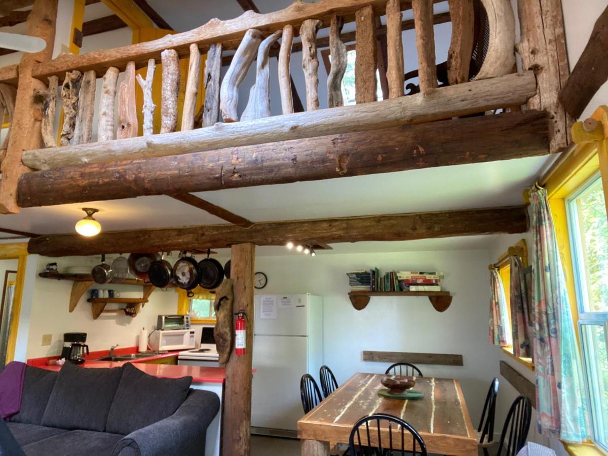 Hotel Woods End Landing Bamfield Exterior foto