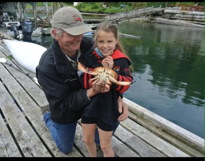 Hotel Woods End Landing Bamfield Exterior foto